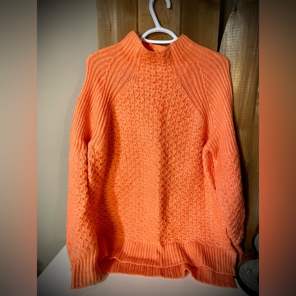 Women's Knit Sweater - Picture 3 of 3